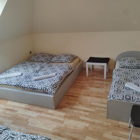 Ceramika Boleslawiec - Pensjonat Buitenkant foto