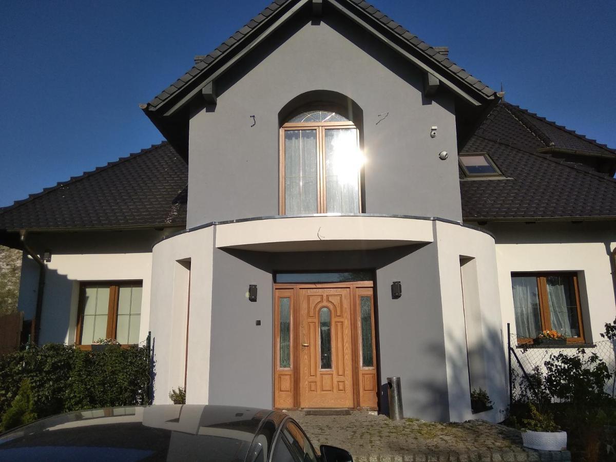 Ceramika Boleslawiec - Pensjonat Buitenkant foto