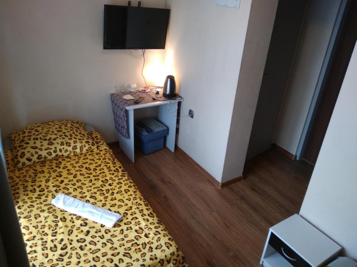 Ceramika Boleslawiec - Pensjonat Buitenkant foto